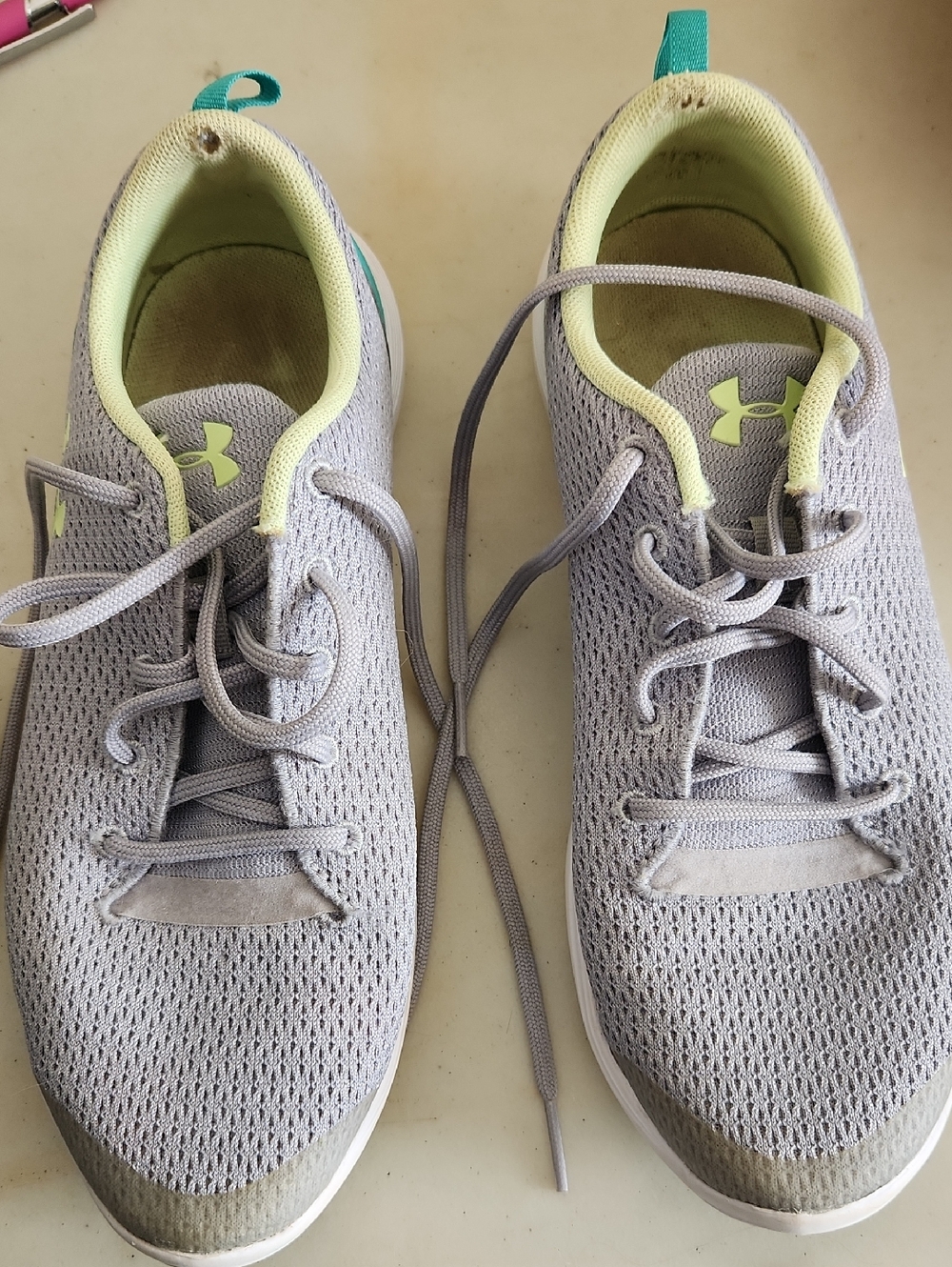 Under Armour Sneakers